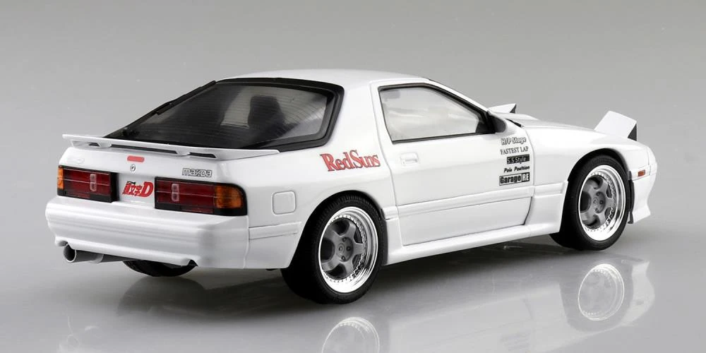 Aoshima 1/24 Initial D #03 Ryosuke Takahashi Mazda FC3S RX-7 (Akina Battle Ver.) Model Kit 2 Aoshima 1/24 Initial D #03 Ryosuke Takahashi Mazda FC3S RX-7 (Akina Battle Ver.) Model Kit - Image 2
