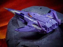 Hasbro Transformers Generations War For Cybertron: Kingdom Voyager Cyclonus Action Figure WFC-K9 -Hasbro Outlet Store 5010993767014b
