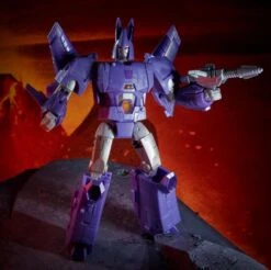 Hasbro Transformers Generations War For Cybertron: Kingdom Voyager Cyclonus Action Figure WFC-K9 -Hasbro Outlet Store 5010993767014d