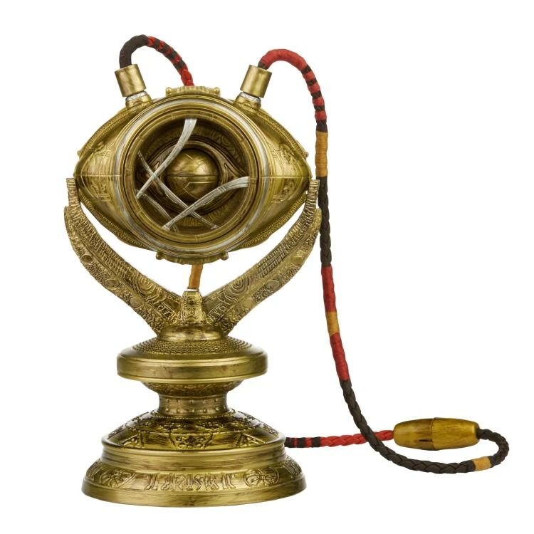 Hasbro Marvel Legends Eye Of Agamotto Prop Replica 2 Hasbro Marvel Legends Eye Of Agamotto Prop Replica - Image 2