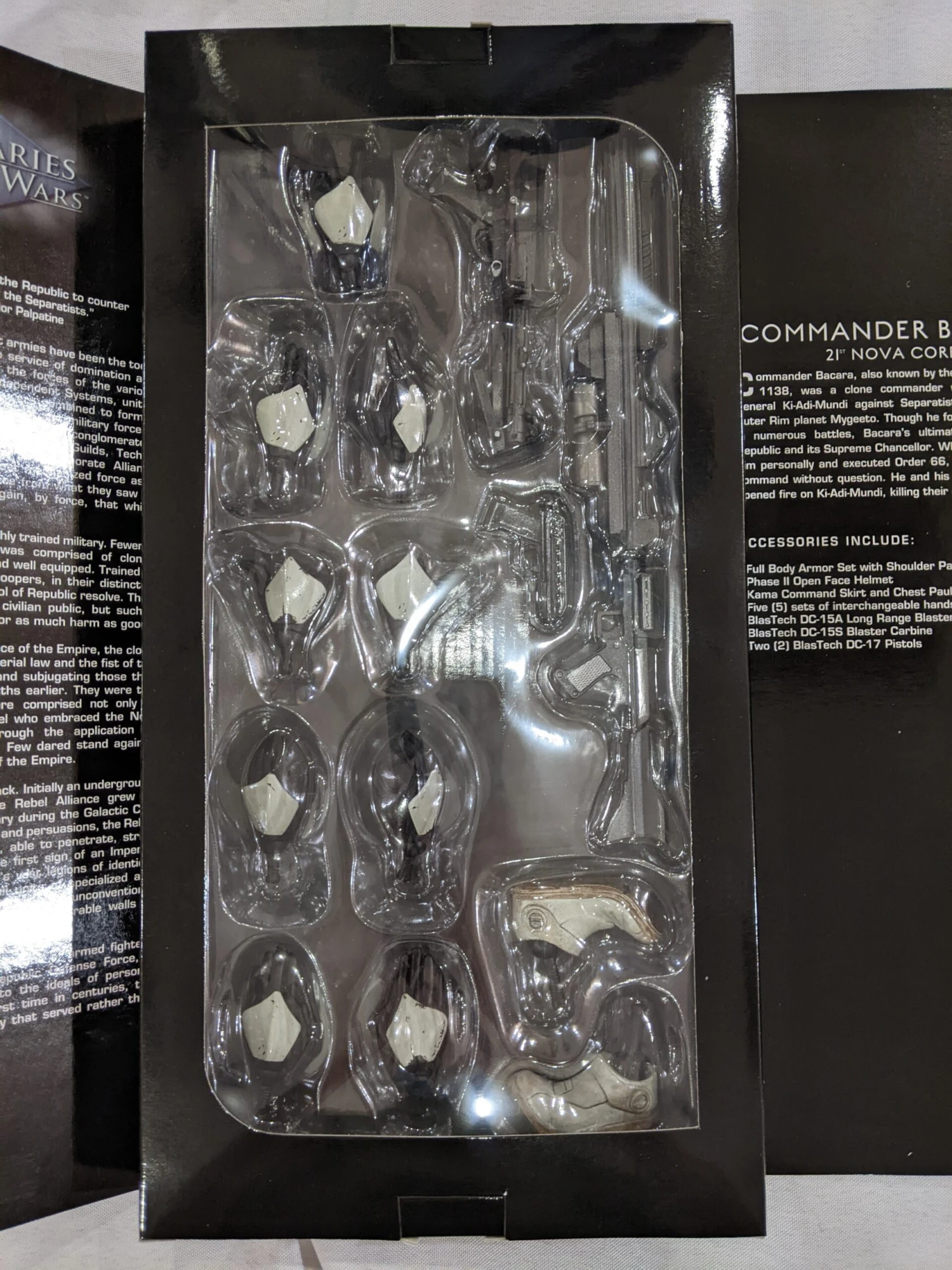 Sideshow Collectible 1/6 Star Wars Militaries Of Star Wars 21st Nova Corps Commander Bacara Sixth Scale Figure *Open Box* 5 Sideshow Collectible 1/6 Star Wars Militaries Of Star Wars 21st Nova Corps Commander Bacara Sixth Scale Figure *Open Box* - Image 5